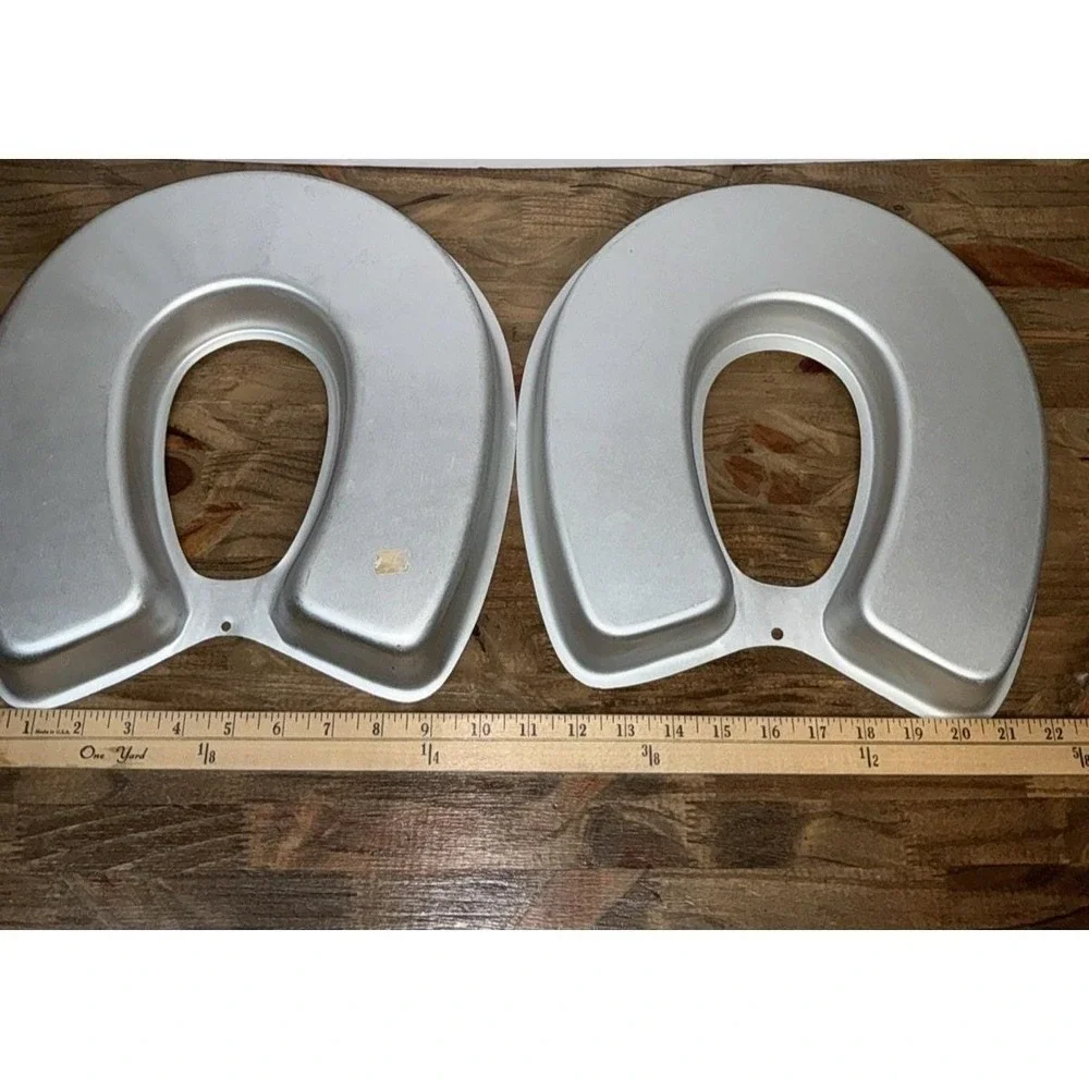 Vtg Wilton Horseshoe Cake Pan Lot of 2 Aluminum Bakeware‎ Western Cowboy Lucky